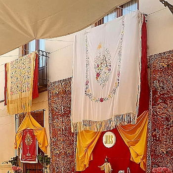 25