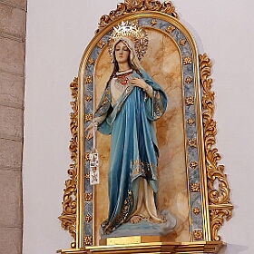iglesia-corral-de-almaguer-virgen-corazon-de-maria-768x1024