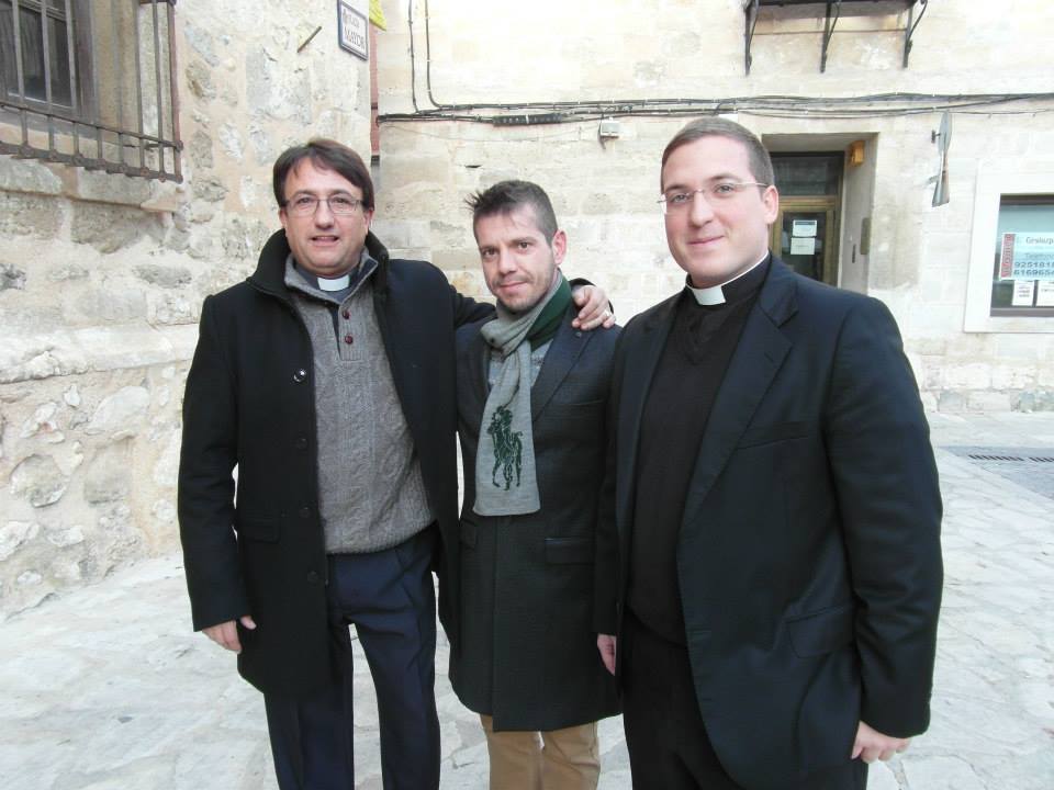 945838_626934464009454_679320701_n