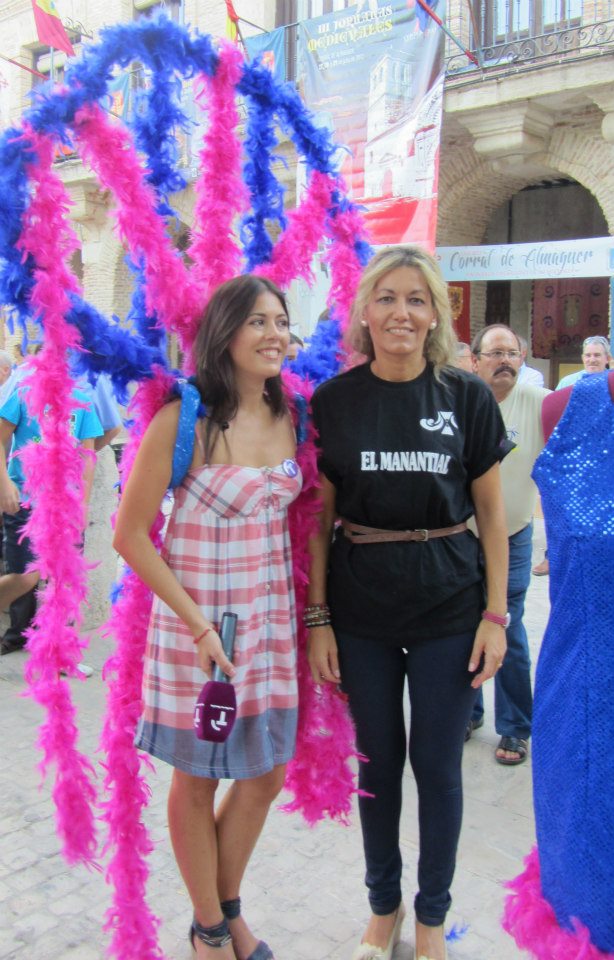 39297_383972338338823_1438399716_n