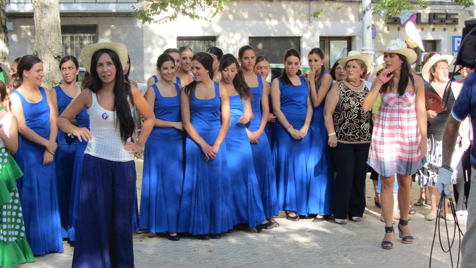 264043_383970288339028_215346849_n