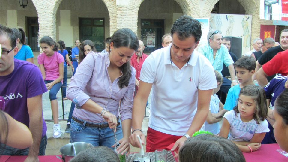 282053_383972965005427_1696309740_n