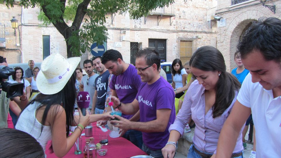 310520_383973011672089_507321777_n