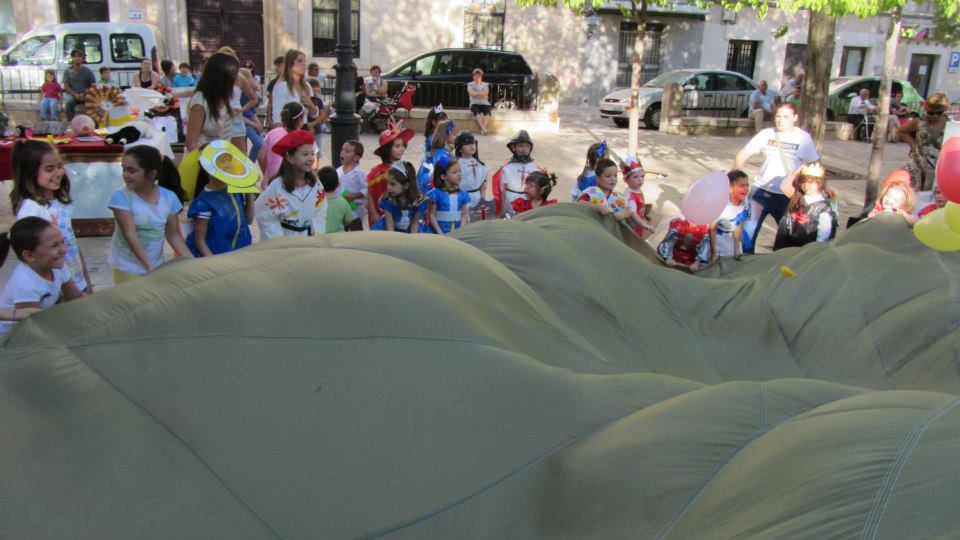 422771_383971711672219_2072867200_n