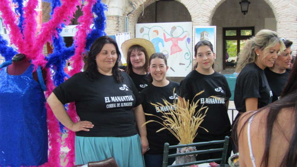 557103_383971915005532_1145457392_n