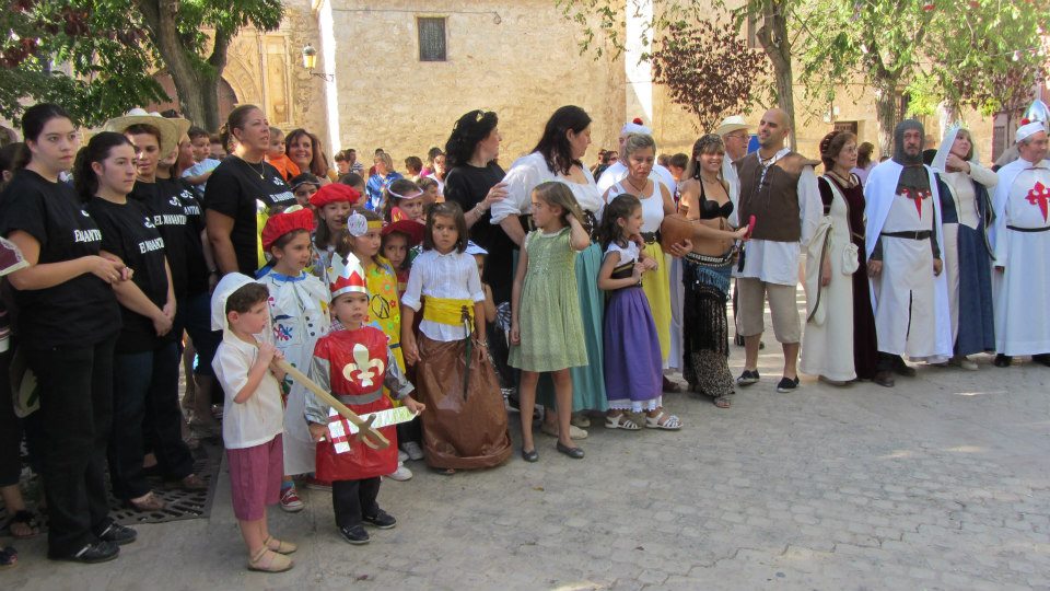 558643_383970231672367_638618091_n