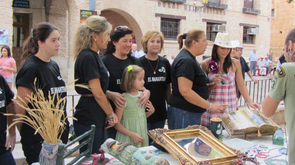 564051_383971871672203_944404195_n