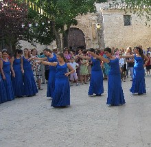 57935_383971398338917_1377493524_n