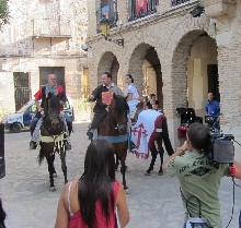 539364_383971095005614_42686379_n