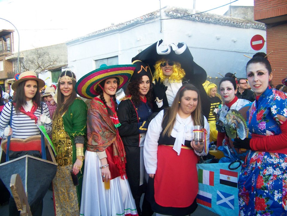 560251_444885935580796_58293372_n