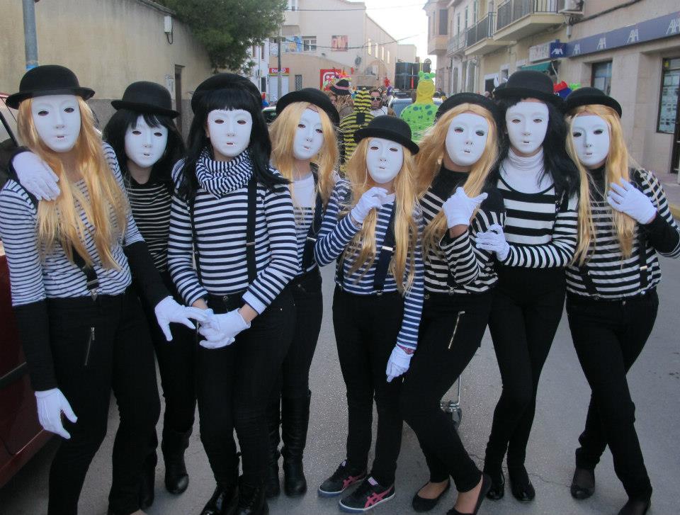 560186_444887785580611_344755921_n