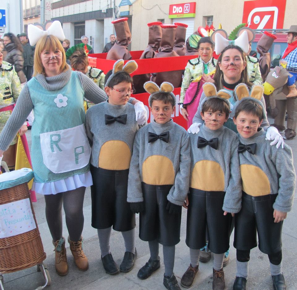 526645_444888395580550_651712712_n