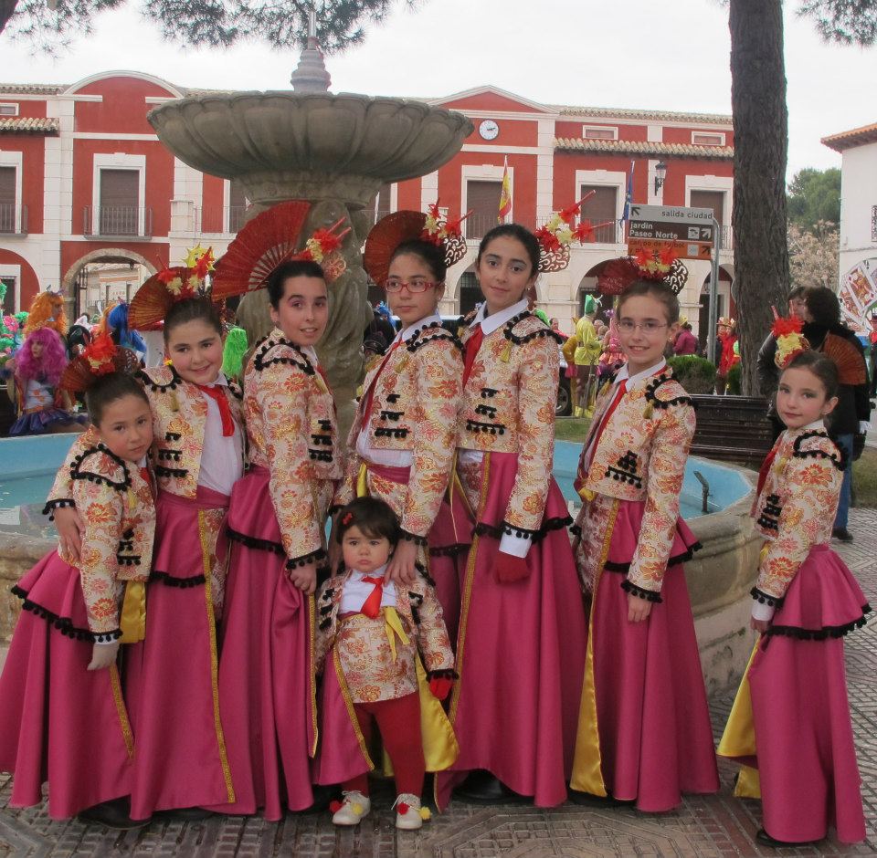 525707_447919351944121_887882919_n