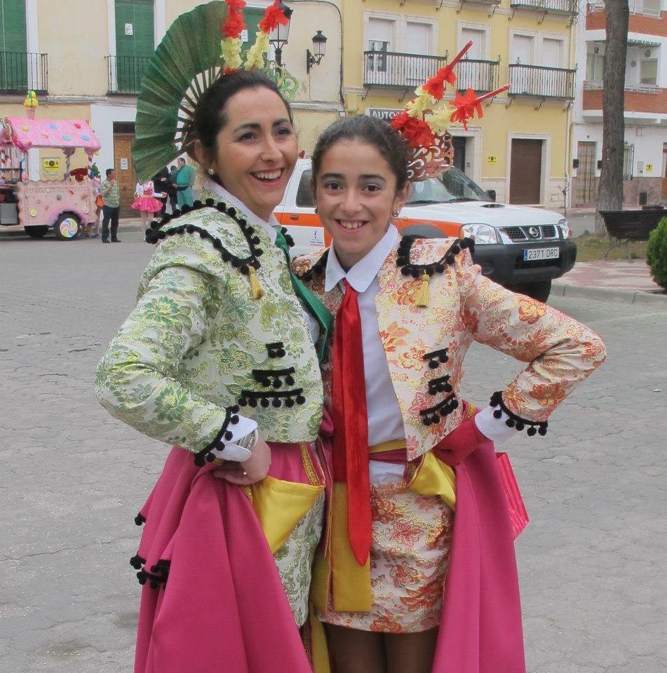 521400_447919378610785_1307079290_n