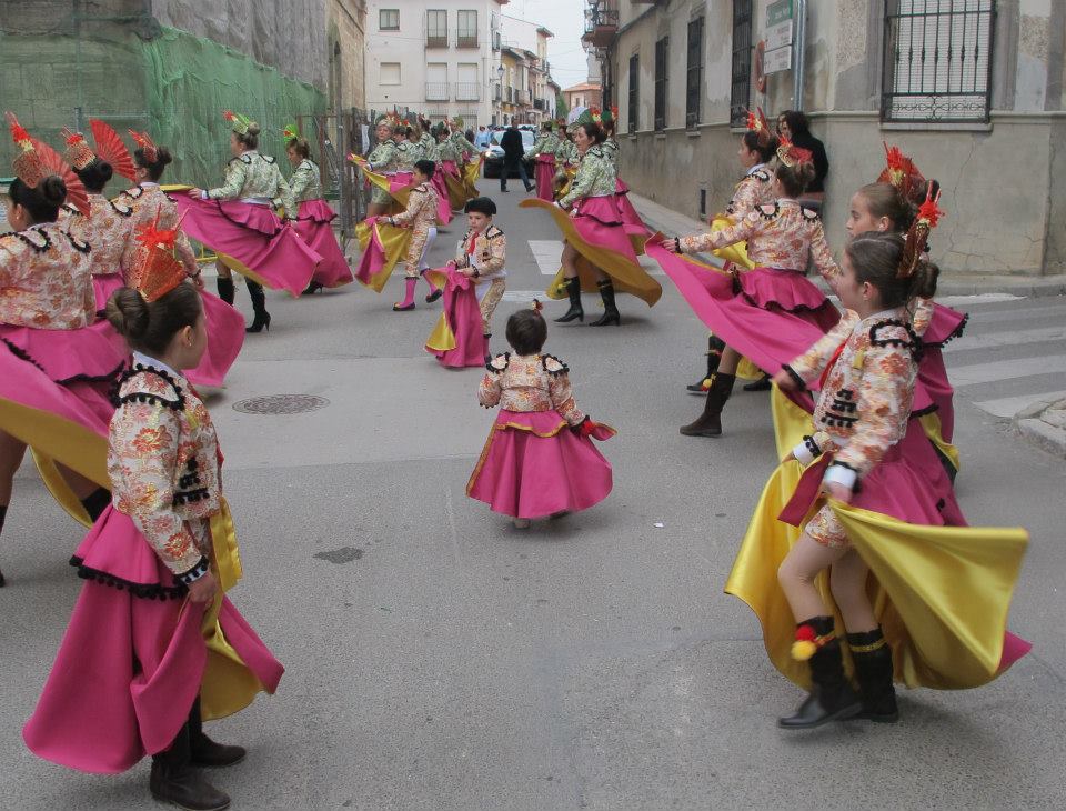 285602_447920285277361_176147163_n