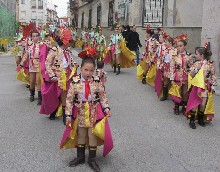 559979_447921078610615_2097612502_n