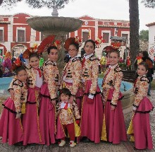 525707_447919351944121_887882919_n