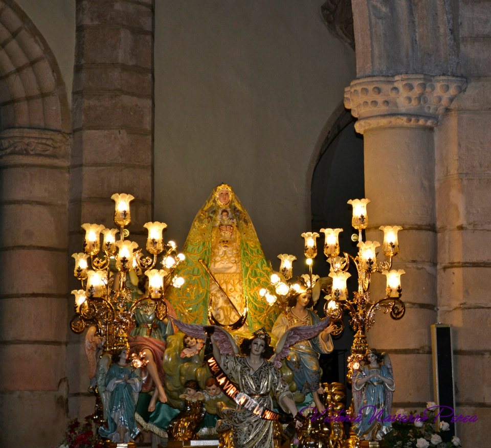 487596_483389775063745_980332363_n