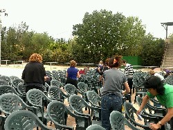 969494_566530300036932_1447619181_n