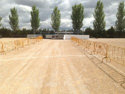 557951_567046863318609_183802055_n