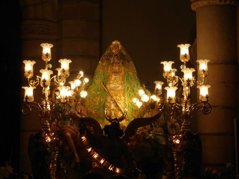 283601_124084341128642_318613098_n