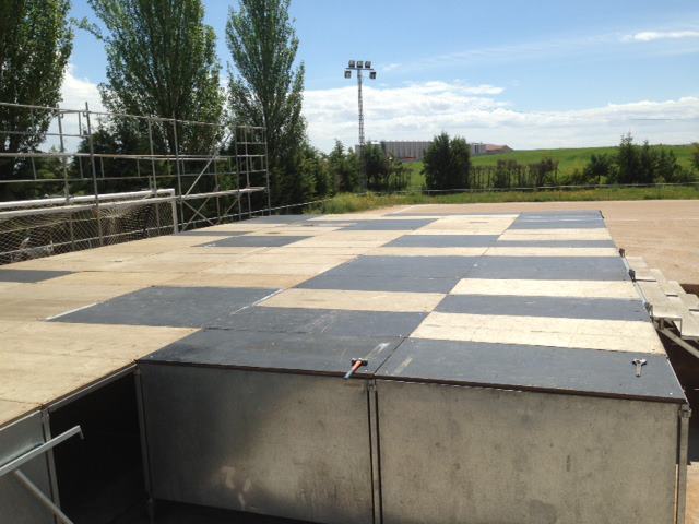 942152_566364046720224_1020498690_n