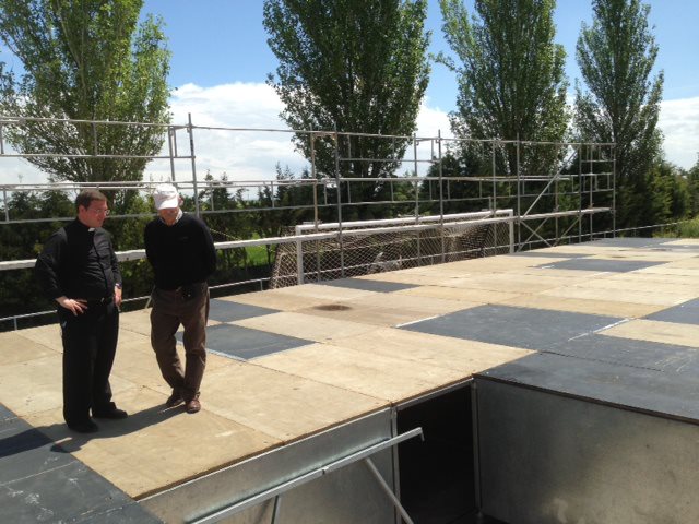 942152_566364043386891_1536894059_n