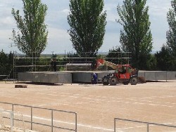 933937_566364480053514_1061018963_n