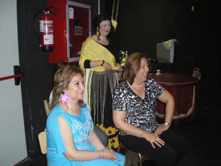 196856_138573319545394_100001781790250_233865_7242226_n