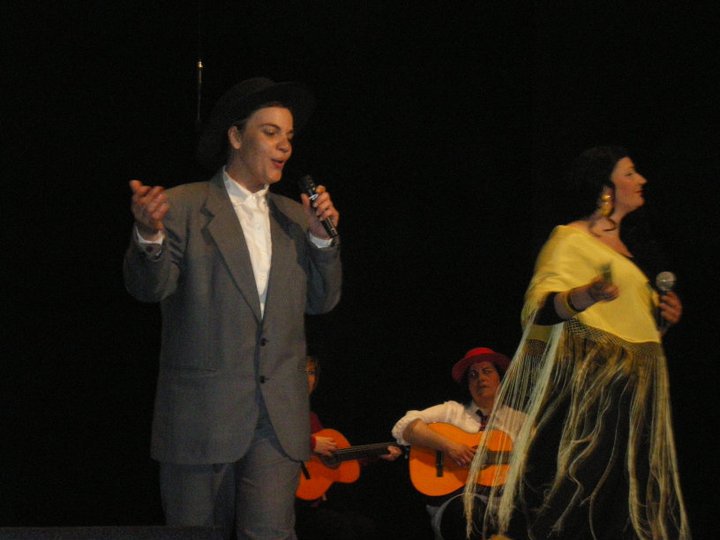 196452_138573122878747_100001781790250_233849_3308507_n