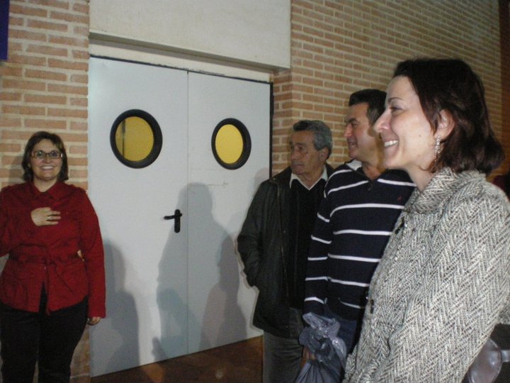 196433_193106784058893_139772946058944_438194_130533_n