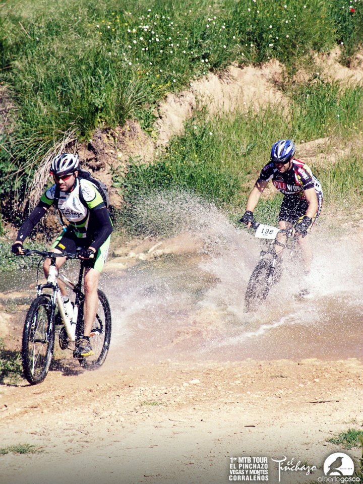 923334_10152773207975580_484863041_n