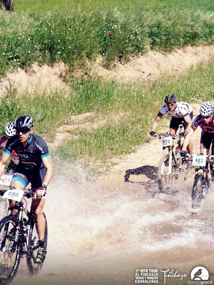 922849_10152773210970580_695208876_n