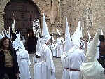 Llegada de la Cofrad&iacute;a de la Vera Cruz a la iglesia