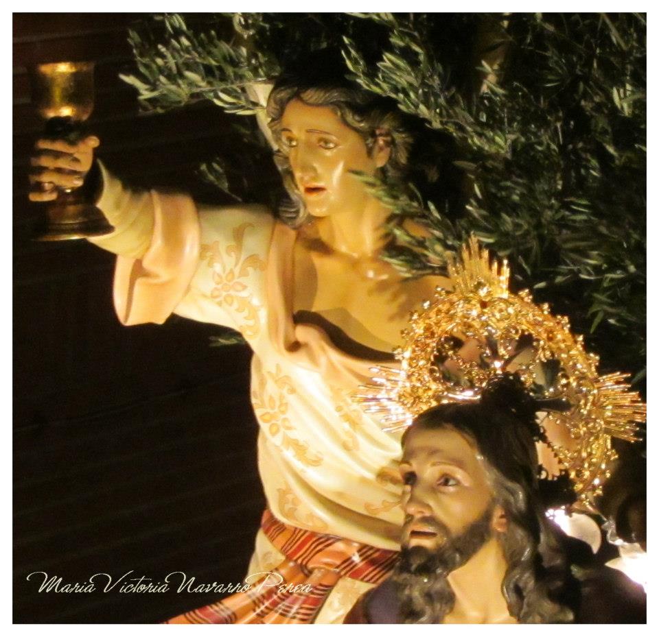 644268_465595920176464_1825453585_n