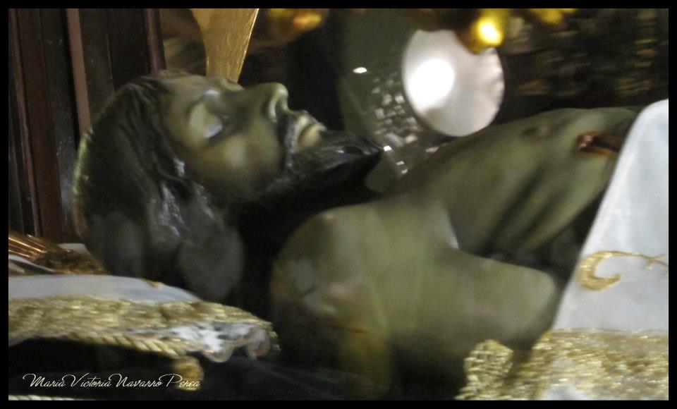 306014_465596360176420_741551889_n