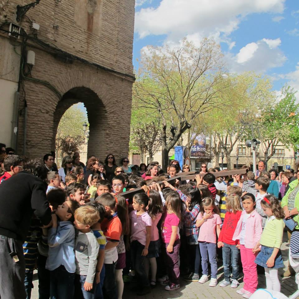 10246376_632684403467614_3162955129005349352_n