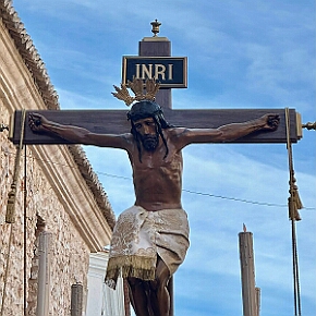 100